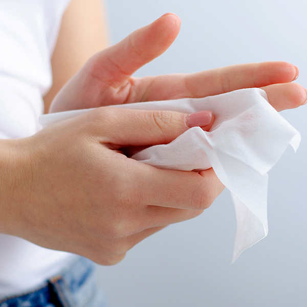 Why Do Most Wet Wipes Choose Non-Woven Fabrics As Raw Materials?